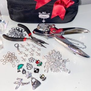 5 (yes 5) Slinkets, 175 Piece Embellishment Kits